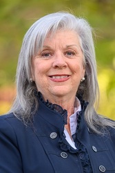 Headshot of Kathryn Robison